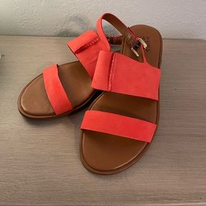 8.5 Wide - Naturalizer Sandals in Gorgeous Coral